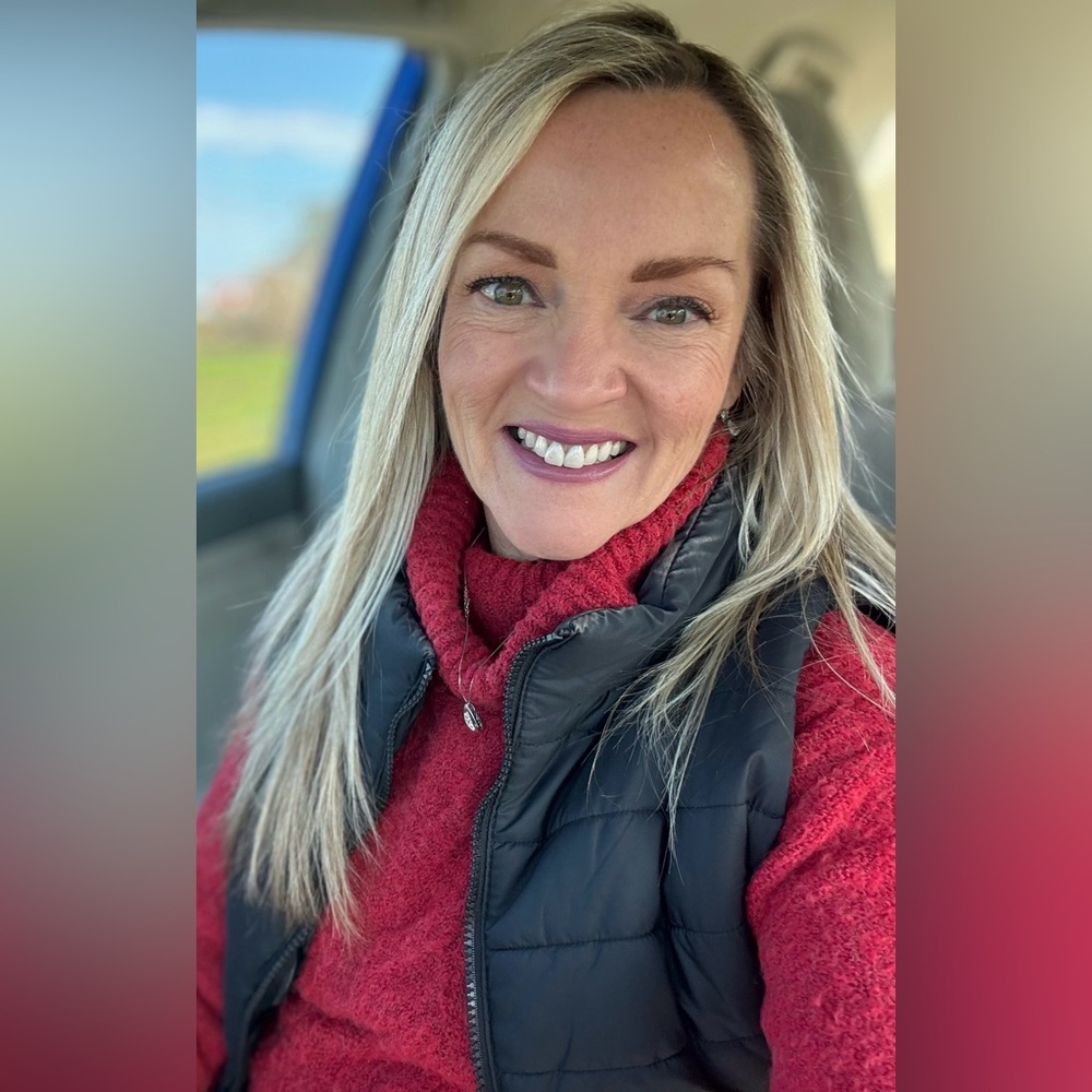 Meet your Posher, Melissa